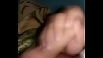 Me la jalo viéndolos Me la jalo viéndolos