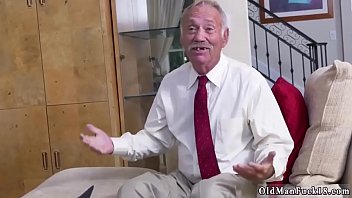 Old british granny ivy impresses with her meaty fun and ass