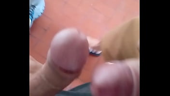 Novinhos gozando Novinhos gozando
