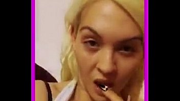Swiss blond gia jade spielt mit sich selber Swiss blond gia jade spielt mit sich selber
