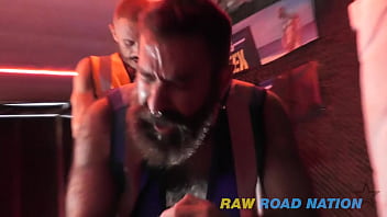 Fit and sleazy top has the hair pulling back on that huge cock