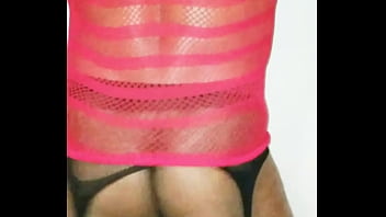 Ebony ladyboy shakes dat ass for you Ebony ladyboy shakes dat ass for you