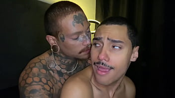 Tomando leite direto da fonte