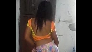 Brasilera moviendo el culo