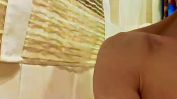 Video di verifica nella vasca da bagno nel pomeriggio Video di verifica nella vasca da bagno nel pomeriggio
