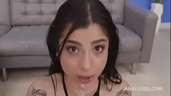Nadja vs 4 Nadja vs 4