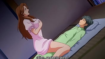 Una madre muy protectora le da calor a su hijo