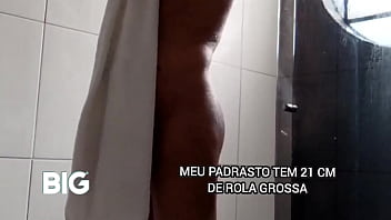 Padastro gostoso me fode no banheiro Padastro gostoso me fode no banheiro