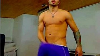 Gato dançando e sensualizando na cam Gato dançando e sensualizando na cam