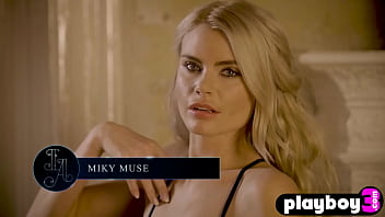 Sexy perfect ass milf enjoyed hot body and blonde enjoyed passion posing session Sexy perfect ass milf enjoyed hot body and blonde enjoyed passion posing session