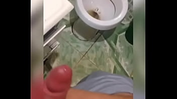 Show de gozada do novinho dotado Show de gozada do novinho dotado