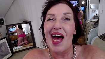 696 dawnskye1962 presents wrinkly crinkly soles and my big fat butt 696 dawnskye1962 presents wrinkly crinkly soles and my big fat butt