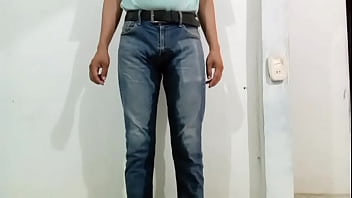 Pantalones orinados y doble orgasmo