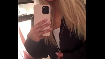 En shooting aujourd’hui & demain matin hâte de vous montrer dispo dès En shooting aujourd’hui & demain matin hâte de vous montrer dispo dès