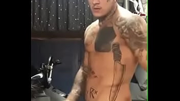 Gostoso tatuado Gostoso tatuado