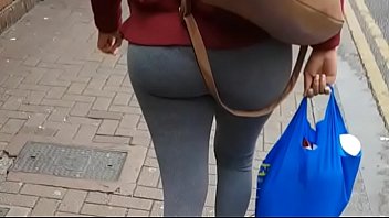Candid street booty jiggle slo mo Candid street booty jiggle slo mo