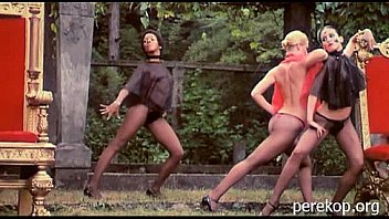 Burlesque naced show t01 1 Burlesque naced show t01 1