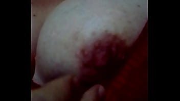Mostrando las tetas por whatsap Mostrando las tetas por whatsap