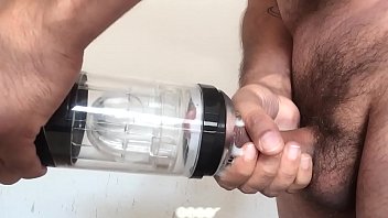Corriendome con el masturbator Corriendome con el masturbator