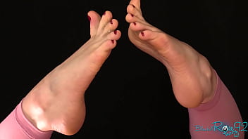 Barefoot domination femdom milf foot worship pedicure toes soles Barefoot domination femdom milf foot worship pedicure toes soles