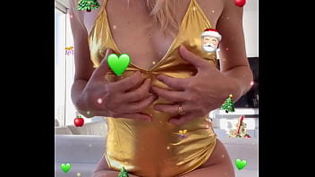 Je vous souhaite une très belle journée et un merveilleux réveillon de noël Je vous souhaite une très belle journée et un merveilleux réveillon de noël