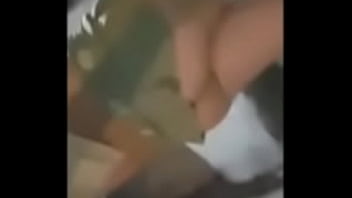 En tanguita mostrando mis pompis