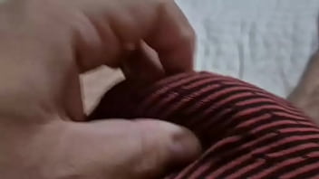 Deixando a cueca gozada Deixando a cueca gozada