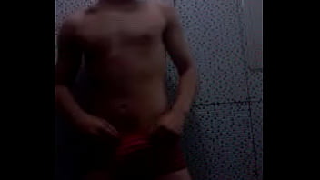 Novinho sensualizando na cam Novinho sensualizando na cam