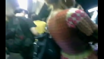 Vagabunda de vestido no trem Vagabunda de vestido no trem