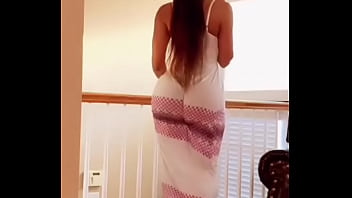 Thick girl shakes ass without panties Thick girl shakes ass without panties