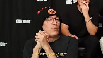 One coin video puvlo vs 20 mujeres trans One coin video puvlo vs 20 mujeres trans