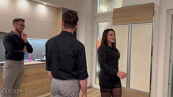 Double penetration for the real estate agent – pussy and ass destroyed during visit Double penetration for the real estate agent – pussy and ass destroyed during visit