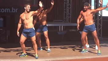 Homens gostosos dançando Homens gostosos dançando