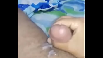 Policía se masturba rico Policía se masturba rico