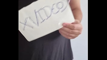 Cdzinha putinha rebolando de calcinha