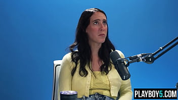 Brunette cougar pornstar candence lux likes to touch herself intensely