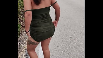 Sexy latina exhibiendose en publico Sexy latina exhibiendose en publico