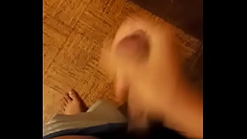 Gostoso na punheta indo para chupar Gostoso na punheta indo para chupar