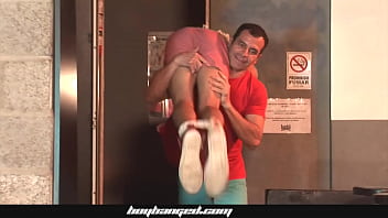 Older daddy gets a blowjob from hot latin boy Older daddy gets a blowjob from hot latin boy