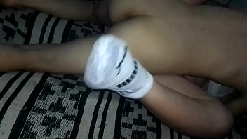 Le hago unos ricos masajes a mi novia y luego cogemos Le hago unos ricos masajes a mi novia y luego cogemos