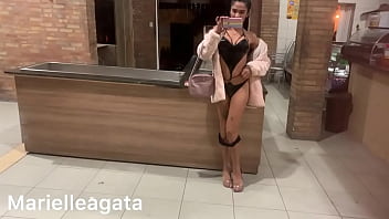Na rua em publico Na rua em publico
