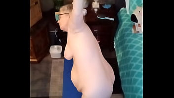 Hot mature does nude yoga in the a m Hot mature does nude yoga in the a m