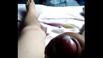 2da parte de hetero maduro sacando su lechita espesa 2da parte de hetero maduro sacando su lechita espesa