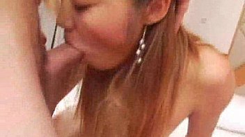 Whore apple serving a client