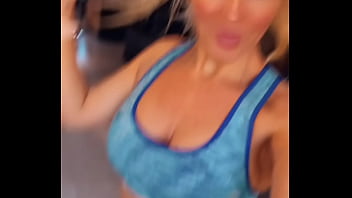 Un peu de sport avec moi qu'attends tu pour t'abonner et me rejoindre Un peu de sport avec moi qu'attends tu pour t'abonner et me rejoindre