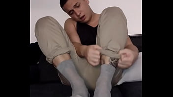 Latino foot worship Latino foot worship