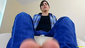 Your cute gay roommate wants you to sniff and smell his nasty big feet Your cute gay roommate wants you to sniff and smell his nasty big feet