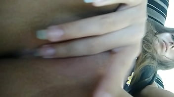 Novinha siriricando Novinha siriricando