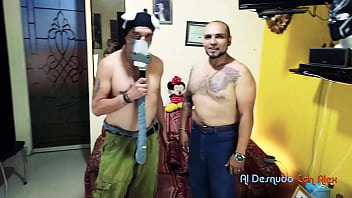 Sobre la vida de una pareja swinger burro preguntas a leo ceja