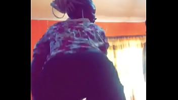 Naija teen dancing Naija teen dancing